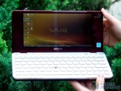 全球最轻的笔记本 索尼VAIO P美女评测 
