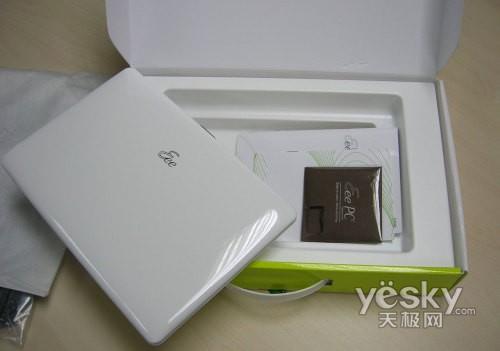 缩小版苹果Air华硕易PC贝壳机真机图赏(2)