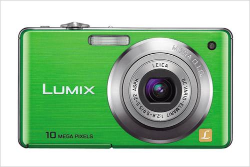 千万像素4倍光变松下发布新款卡片机FS7