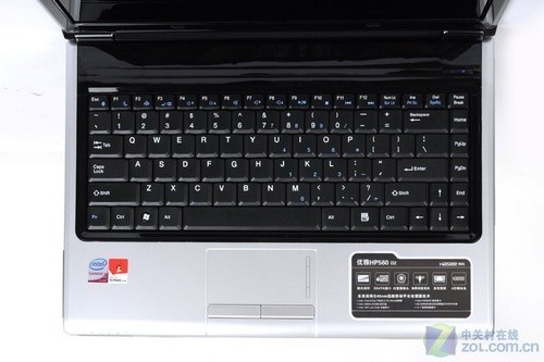 3198元45nm双核漾动本 神舟HP500评测 