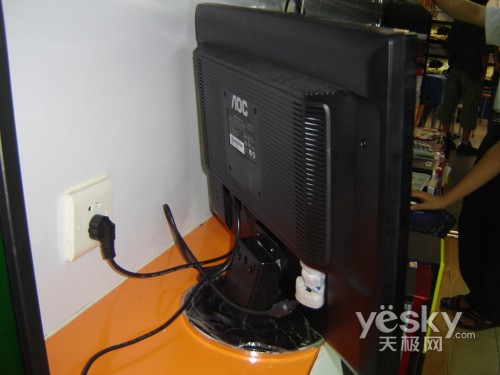AOC 2217V