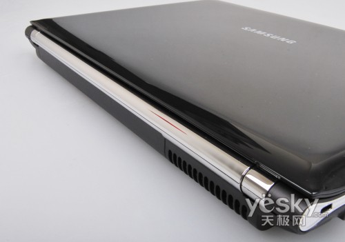 P8600芯LED屏 三星Q320新品到货仅售8100元