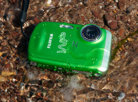 沙滩海浪四款防水便携数码相机横向评测(3)