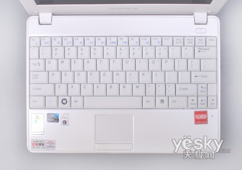 蓝宝石之魅 同方首款G3上网本iminiS5实测