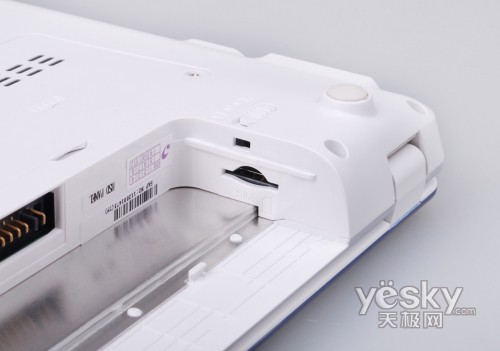 蓝宝石之魅 同方首款G3上网本iminiS5实测