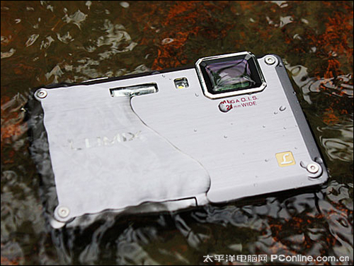 防水防震松下首款三防卡片相机TS1评测