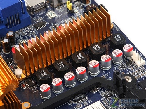 捷波悍马785G主板测试 