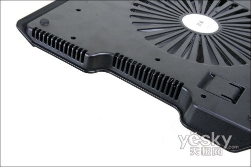 超频三黑马笔记本散热器