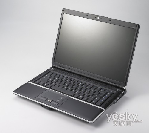 新品速递！同方X50A迅驰2笔记本闪亮登场