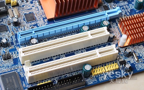 史上最强显示核心 昂达A785G+主板赏析