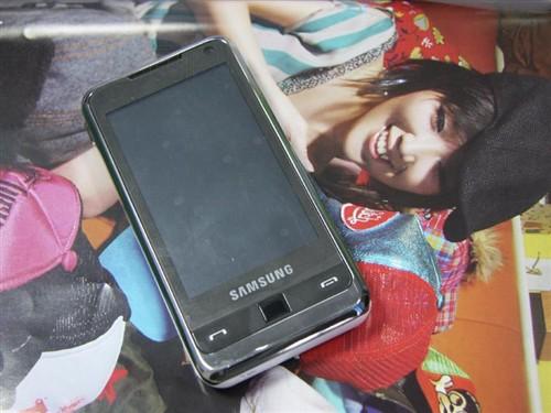 三星i900领跑上半月超热卖手机TOP12(12)