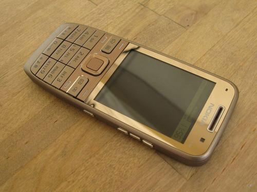 三星i900领跑上半月超热卖手机TOP12(2)