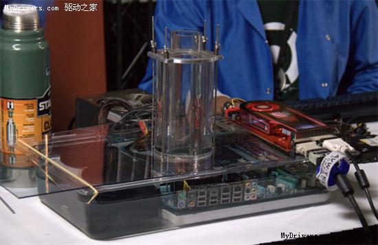 AMD Phenom II X4官方超频7088MHz