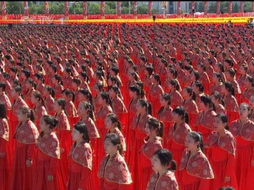 组图：群众游行--毛泽东思想标语方阵