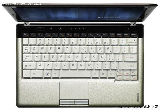 联想在CEATEC博览会上展示超薄笔记本