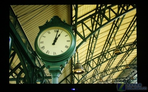 1000万:1 优派新款LED背光源液晶首测 1000万:1 优派新款LED背光源液晶首测