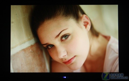 1000万:1 优派新款LED背光源液晶首测 1000万:1 优派新款LED背光源液晶首测