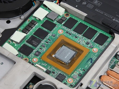 i7 920XM驾到！戴尔Alienware M15x评测 