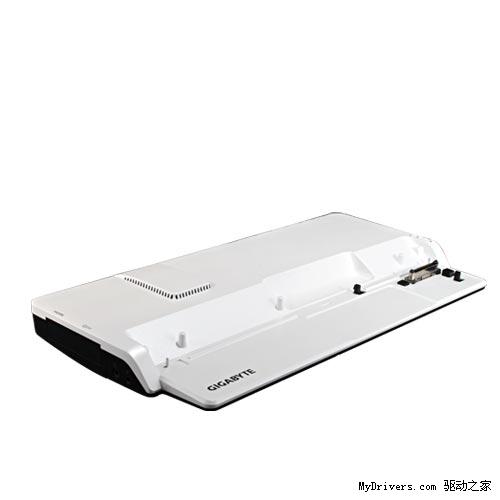 技嘉新款超轻薄笔记本外接GeForce GT 220