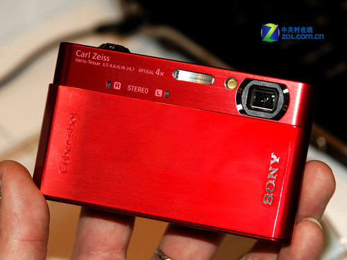 高清卡片机 索尼T900降至2560元还送卡 