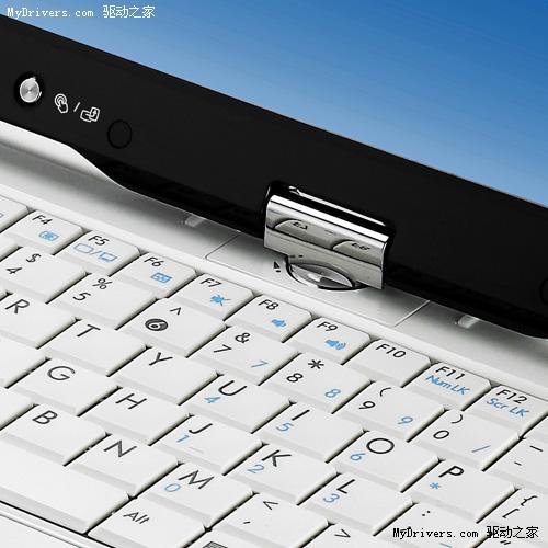 华硕发布全球首款多点触摸Tablet上网本 预装Win7