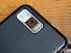 500万像素智能机 8GB三星i900逼近两千 