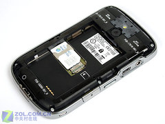 全键盘智能机皇 CSL版黑莓9000高价到货 