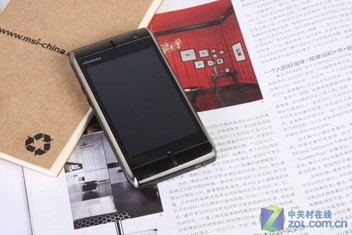 中国移动高端3G手机 联想01 3999元上市 