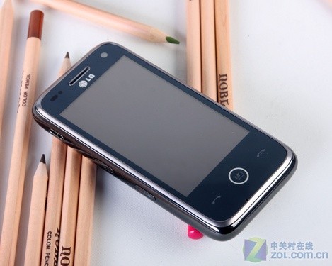 硬件强大搭载OPhone 1.5 LG GW880评测 