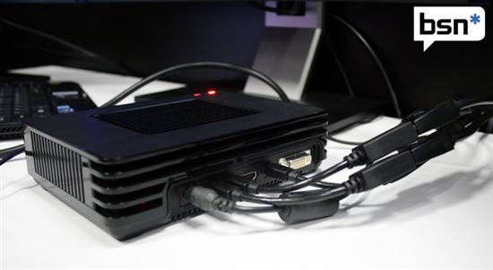 AMD展示法拉利轻薄本外接HD 5870显卡