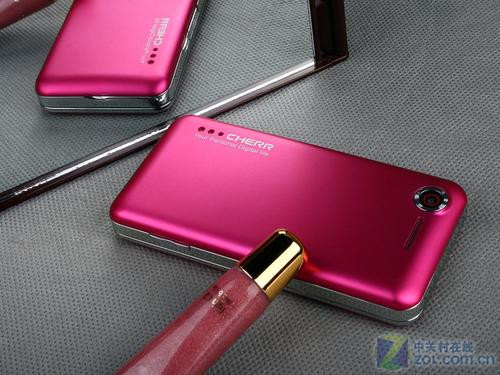 IM软件6合1 "聊客"齐乐CHERR3690评测 