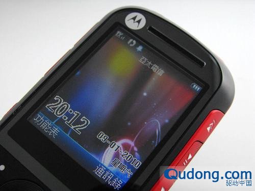 黑白双煞 MOTO W562亚太音乐机简易实测 