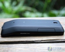 冷酷的英雄 黑色HTC Hero今日再跌100元 