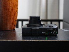 市售DC最大光圈 暴强F1.9理光GRDIII发布 市售DC最大光圈 暴强F1.9理光GRDIII发布