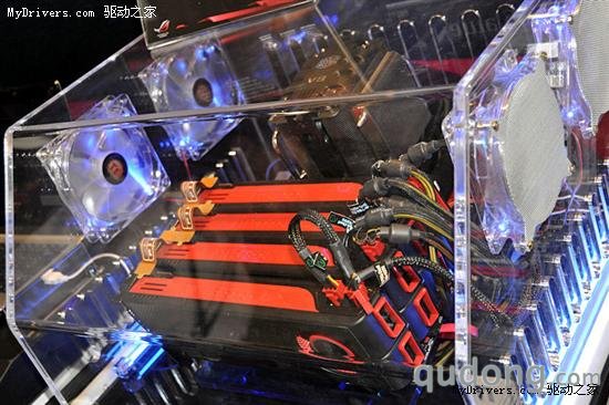 华硕展示两款AMD 890FX玩家国度发烧主板