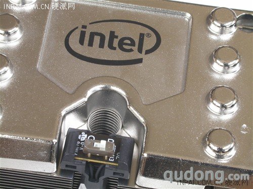 配4热管散热器 i7 980X正式盒装曝光