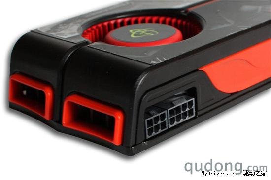 更胜GTX 480 SLI:六屏版HD 5870独家揭秘