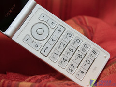 冰淇淋领衔 八款翻盖手机伴您度过酷夏 