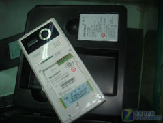 冰淇淋领衔 八款翻盖手机伴您度过酷夏 