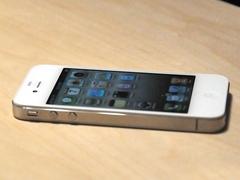 iPhone 4价格虚高