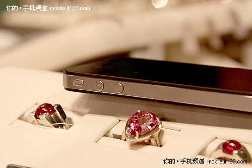 iphone 4 16GB：降至7K能让你心动吗？