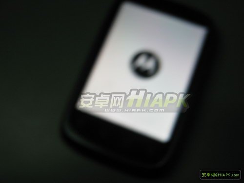 里程碑滑盖版 MOTO全键盘新机谍照曝光