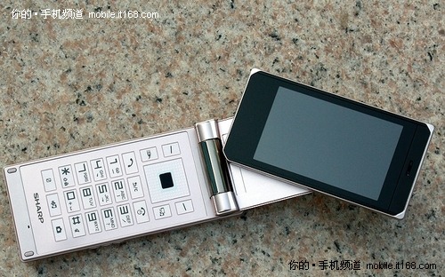 日系加旋转屏 夏普9120C京东不足2000元