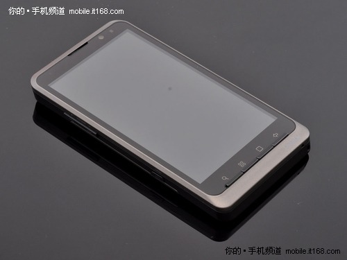 HTC HD2变谷歌旗舰 i-mobile i858评测