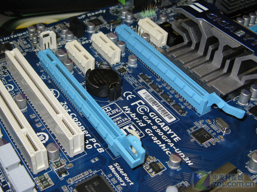 更猛烈的开核！技嘉890GPA-UD3H 1299元 