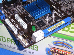 AMD六核绝配 华硕超豪华890GX售1199元 