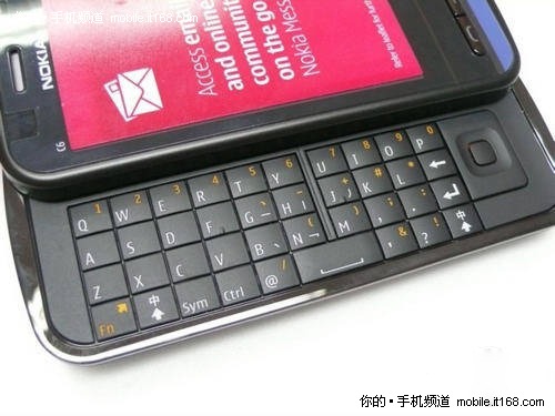 N97与5230合体 诺基亚C6侧滑手机售2580