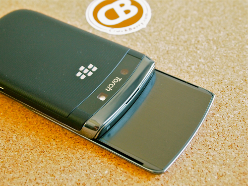 黑莓新一代机皇 Torch9800上市信息汇总