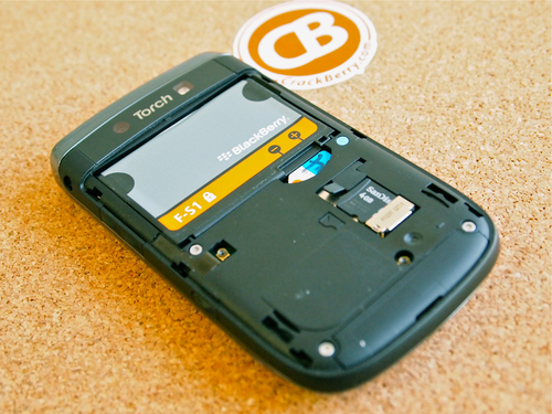 黑莓Torch 9800更多外观细节