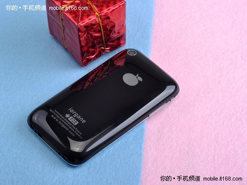 采用的是Android系统